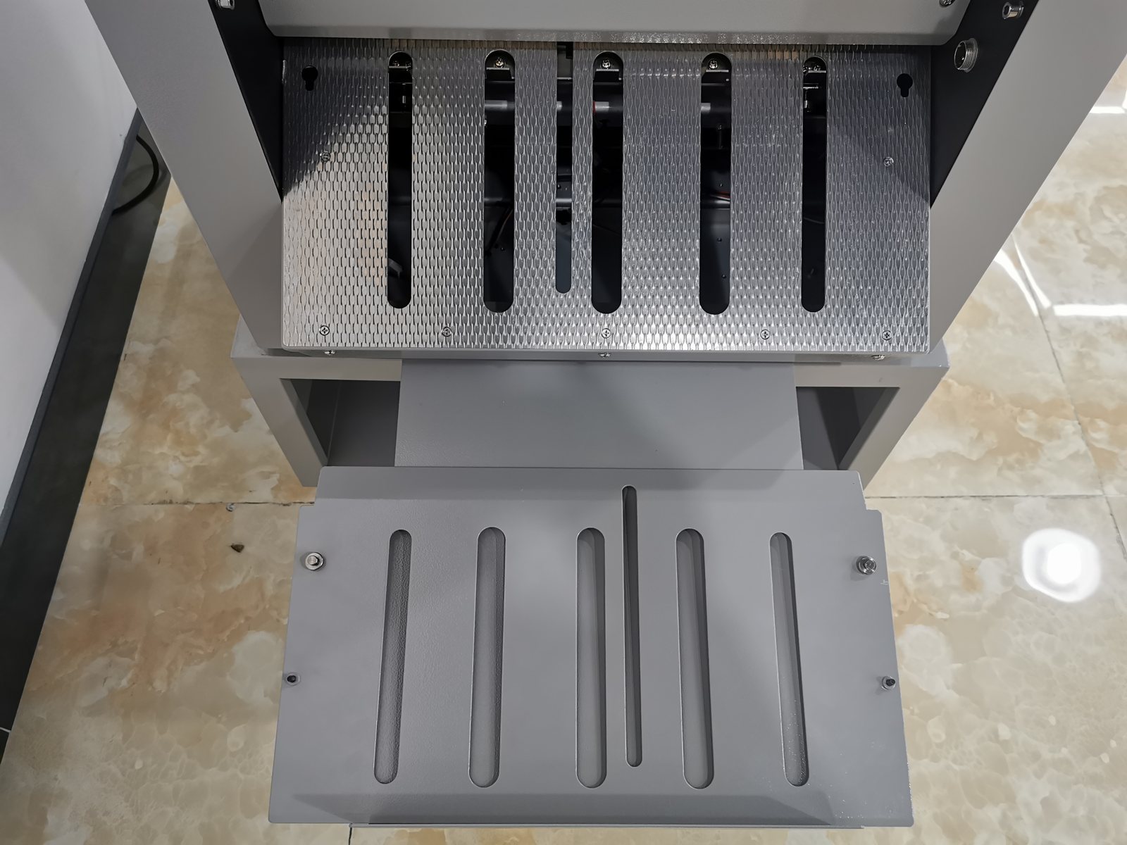 Brožovačka BM185 – foto 7
