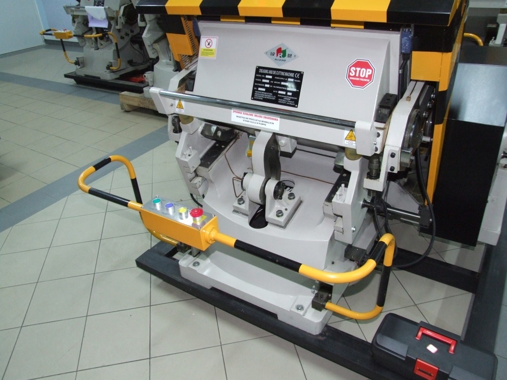 Příklopový výsekový lis ML 800 / 930 – foto 5