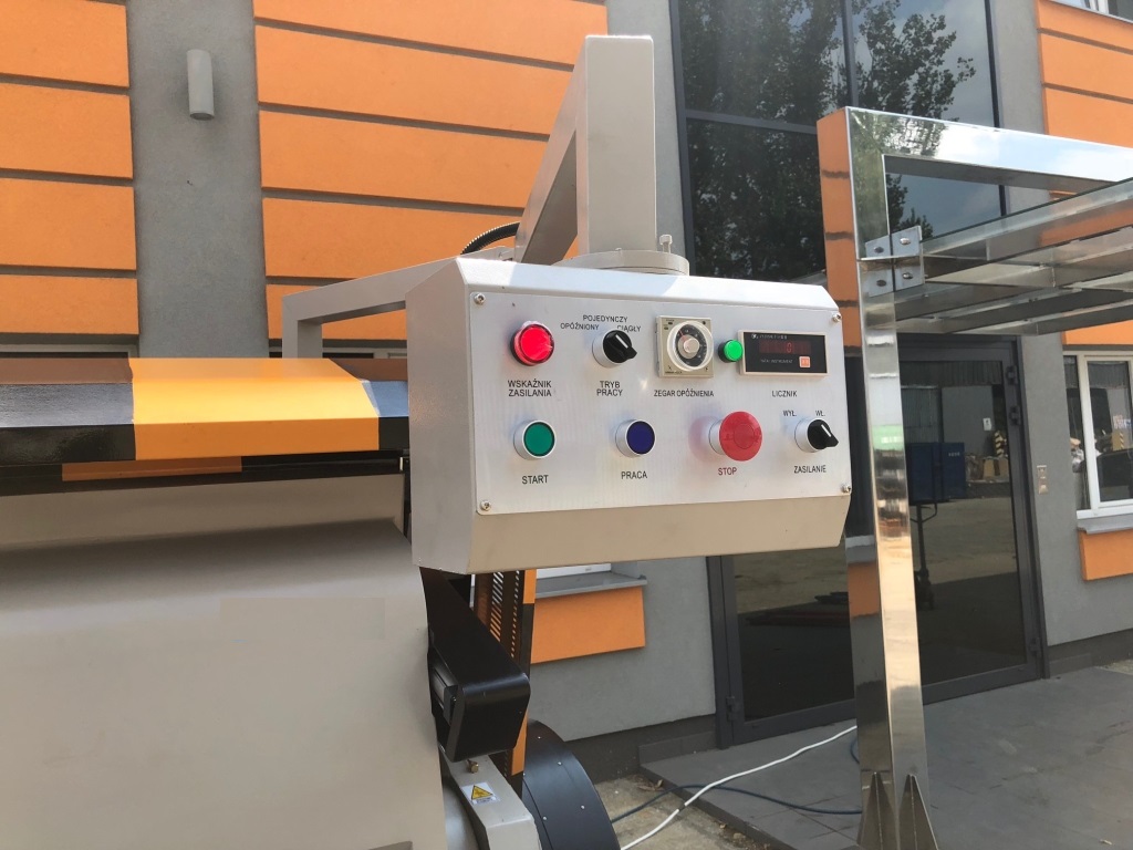 Příklopový výsekový lis ML 1800 – foto 5